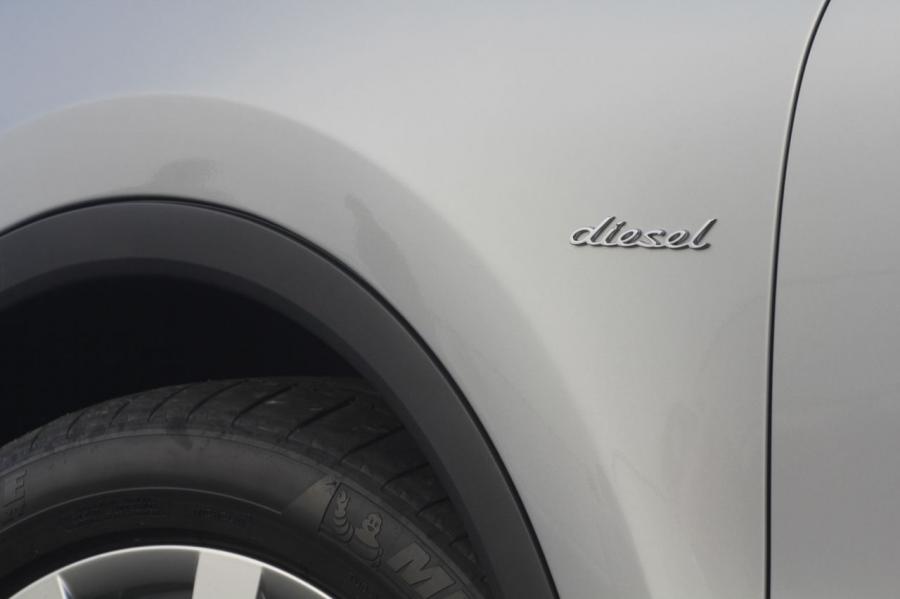  Porsche Cayenne S Diesel 2012 года  (фото 9 из 36)